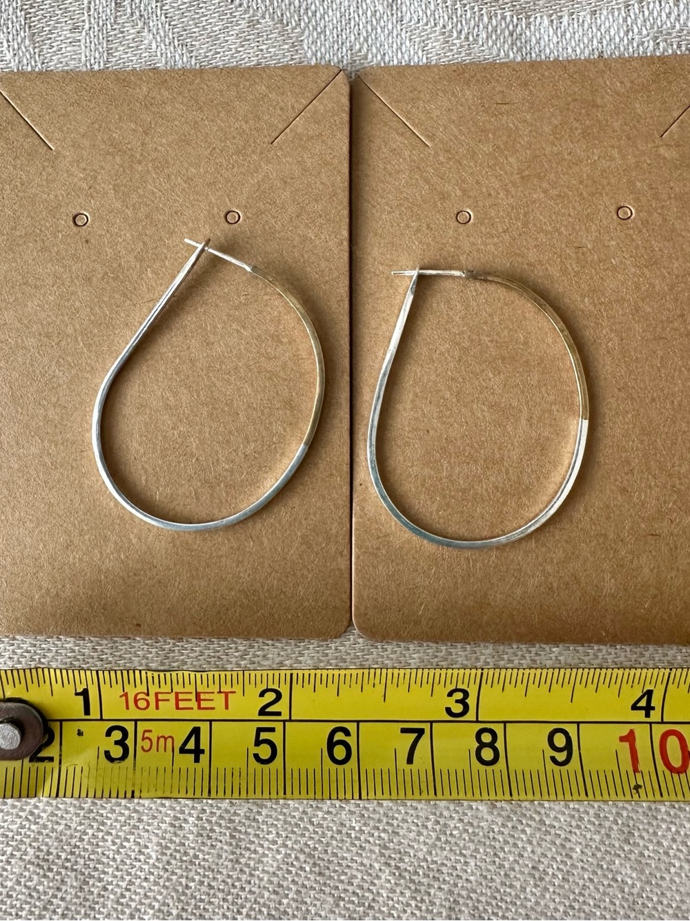 Two-Tone Teardrop Hoop Earrings Silver Gold Tone Modern Minimalist - Picture 7 of 7